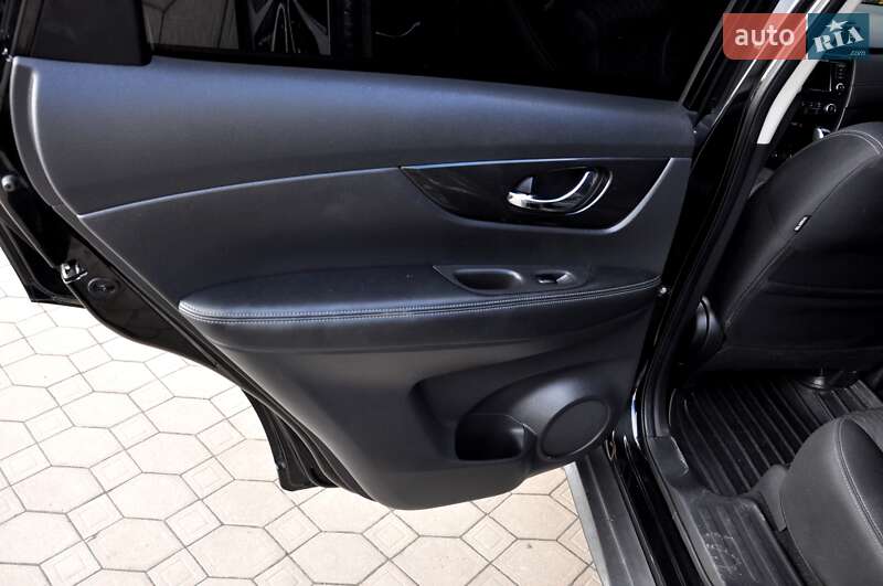 Позашляховик / Кросовер Nissan Rogue 2018 в Львові фото 20 Позашляховик / Кросовер Nissan Rogue 2018 в Львові