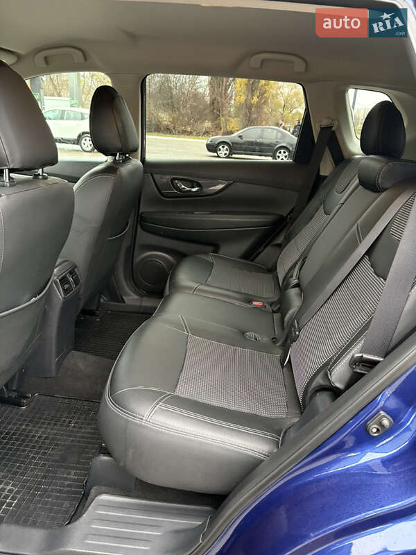 Внедорожник / Кроссовер Nissan Rogue 2018 в Харькове