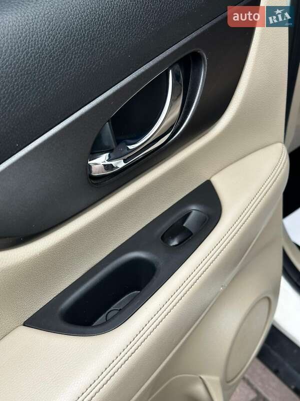 Внедорожник / Кроссовер Nissan Rogue 2016 в Тернополе фото 17 Внедорожник / Кроссовер Nissan Rogue 2016 в Тернополе