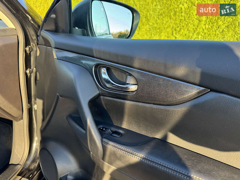 Внедорожник / Кроссовер Nissan Rogue 2015 в Стрые фото 28 Внедорожник / Кроссовер Nissan Rogue 2015 в Стрые