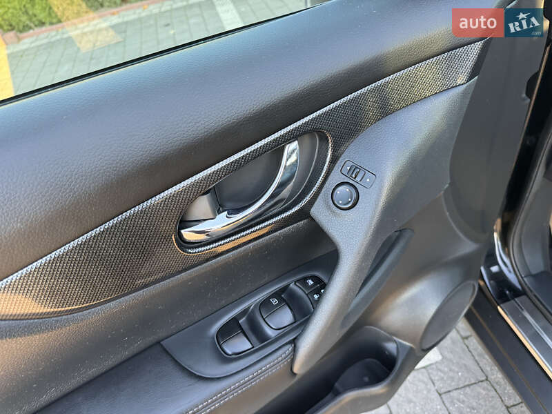 Внедорожник / Кроссовер Nissan Rogue 2015 в Стрые фото 44 Внедорожник / Кроссовер Nissan Rogue 2015 в Стрые