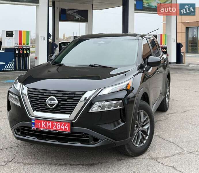 Внедорожник / Кроссовер Nissan Rogue 2021 в Днепре