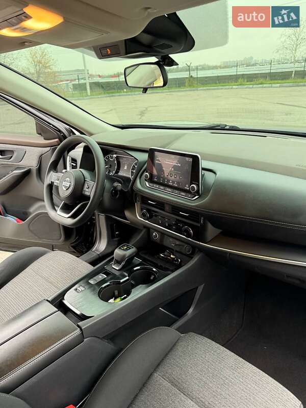 Внедорожник / Кроссовер Nissan Rogue 2021 в Днепре