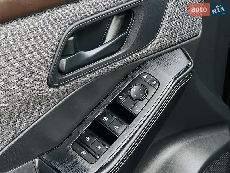 Позашляховик / Кросовер Nissan Rogue 2021 в Харкові