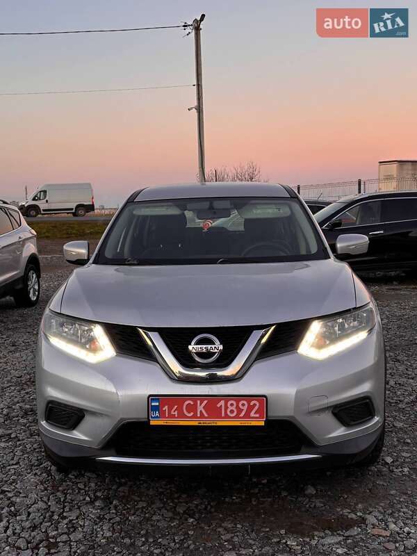 Внедорожник / Кроссовер Nissan Rogue 2015 в Львове