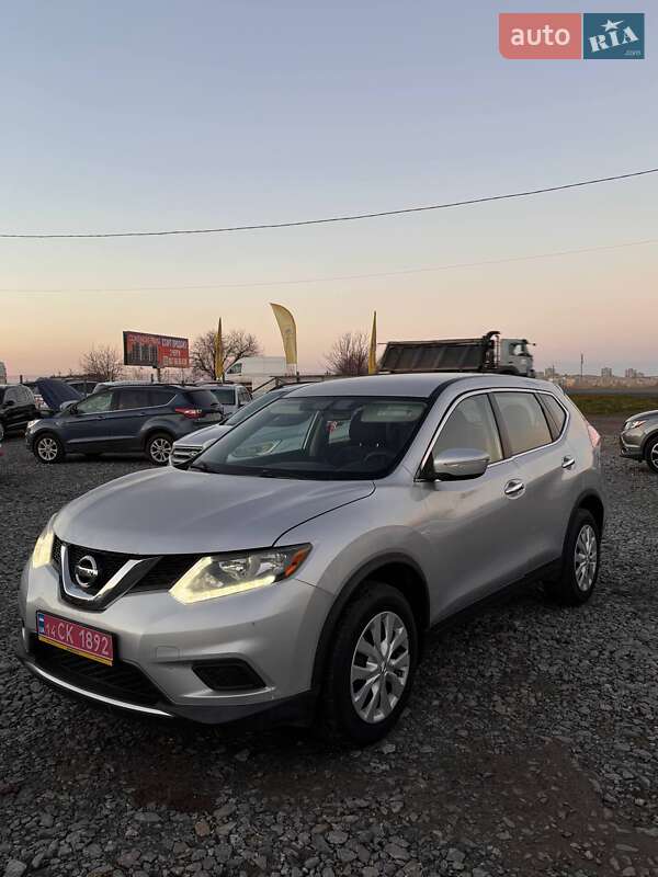Внедорожник / Кроссовер Nissan Rogue 2015 в Львове