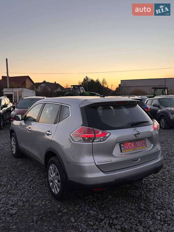 Внедорожник / Кроссовер Nissan Rogue 2015 в Львове