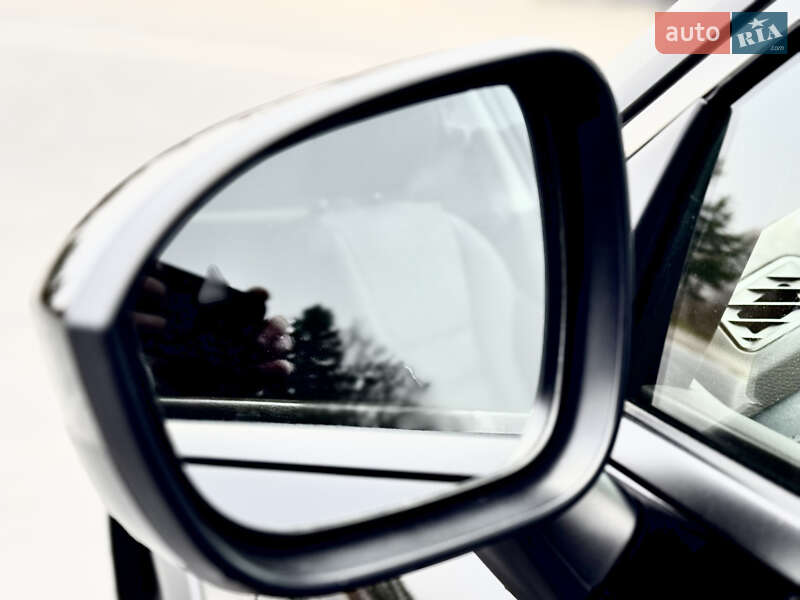 Внедорожник / Кроссовер Nissan Rogue 2023 в Самборе