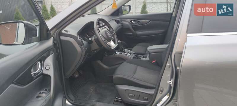 Внедорожник / Кроссовер Nissan Rogue 2017 в Ровно фото 8 Внедорожник / Кроссовер Nissan Rogue 2017 в Ровно