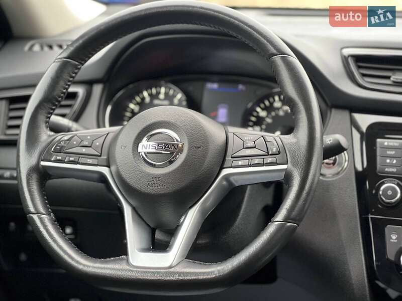 Внедорожник / Кроссовер Nissan Rogue 2018 в Стрые