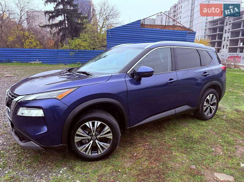 Внедорожник / Кроссовер Nissan Rogue 2021 в Харькове