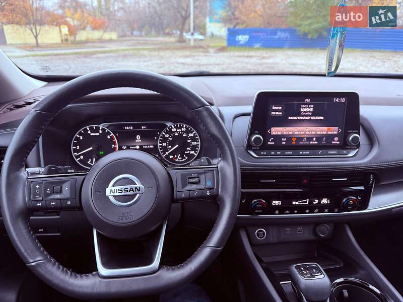 Внедорожник / Кроссовер Nissan Rogue 2021 в Харькове