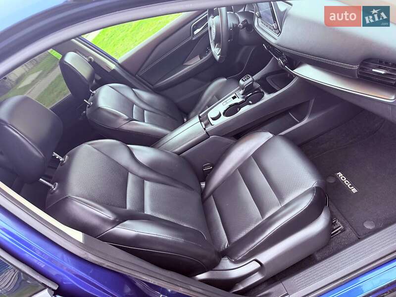 Внедорожник / Кроссовер Nissan Rogue 2021 в Харькове