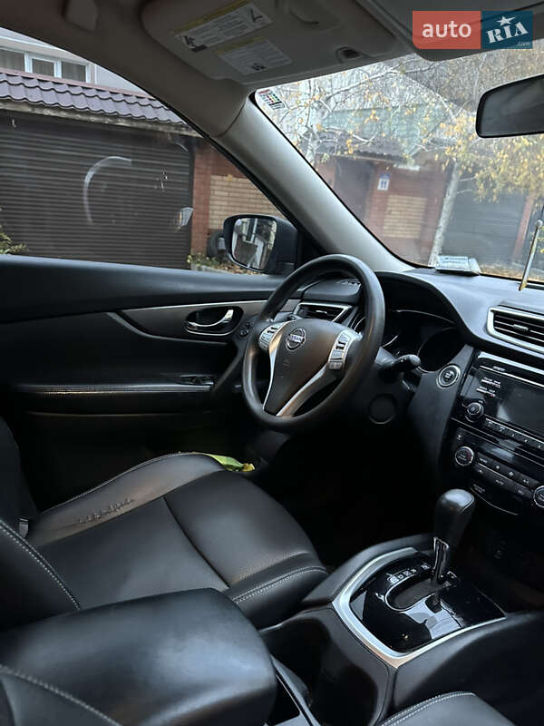 Внедорожник / Кроссовер Nissan Rogue 2015 в Одессе