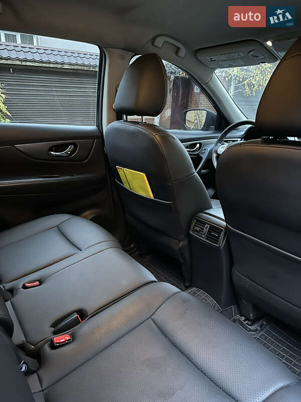 Внедорожник / Кроссовер Nissan Rogue 2015 в Одессе