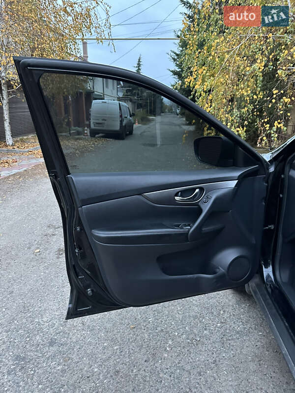 Внедорожник / Кроссовер Nissan Rogue 2015 в Одессе