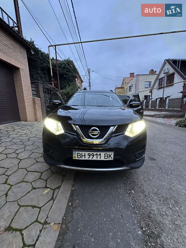 Внедорожник / Кроссовер Nissan Rogue 2015 в Одессе