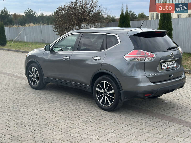 Внедорожник / Кроссовер Nissan Rogue 2015 в Львове