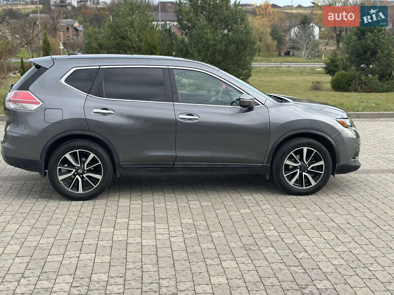 Внедорожник / Кроссовер Nissan Rogue 2015 в Львове