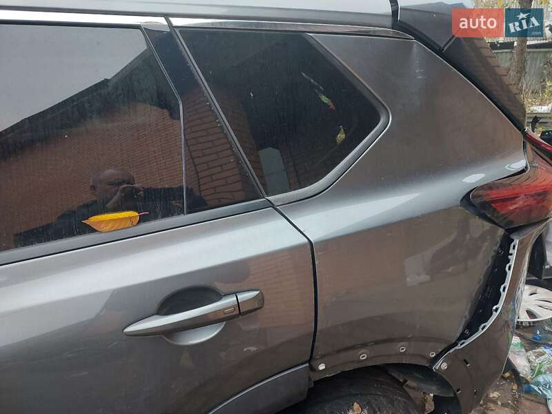 Внедорожник / Кроссовер Nissan Rogue 2021 в Харькове