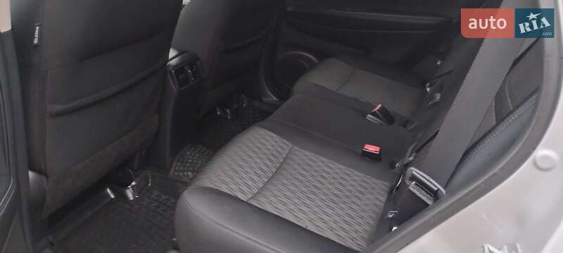 Внедорожник / Кроссовер Nissan Rogue 2017 в Тульчине фото 16 Внедорожник / Кроссовер Nissan Rogue 2017 в Тульчине