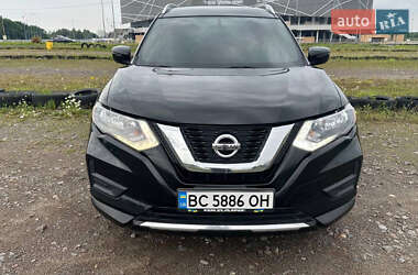 Позашляховик / Кросовер Nissan Rogue 2016 в Львові