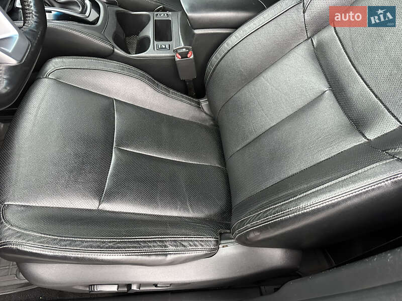 Позашляховик / Кросовер Nissan Rogue 2017 в Києві фото 24 Позашляховик / Кросовер Nissan Rogue 2017 в Києві