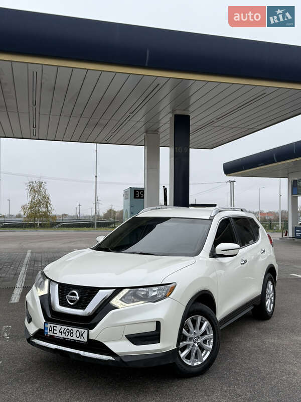 Внедорожник / Кроссовер Nissan Rogue 2017 в Днепре фото 14 Внедорожник / Кроссовер Nissan Rogue 2017 в Днепре