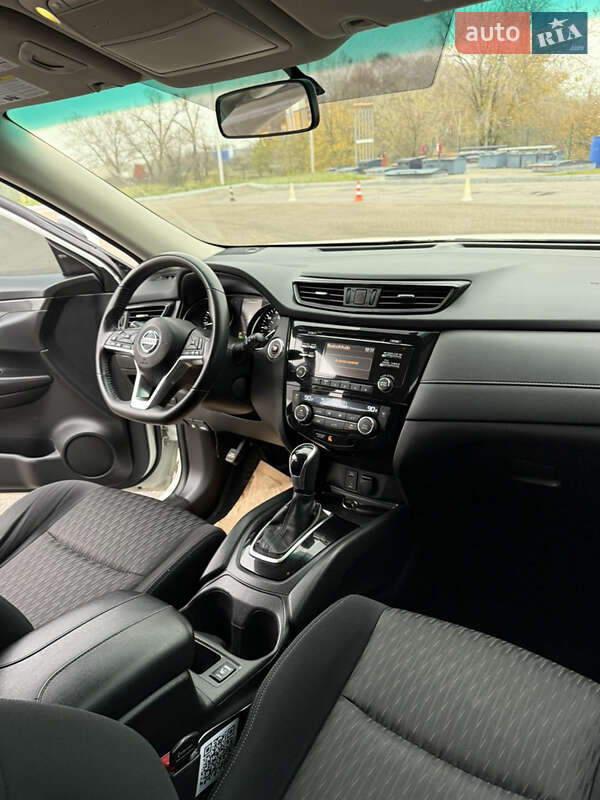 Внедорожник / Кроссовер Nissan Rogue 2017 в Днепре фото 23 Внедорожник / Кроссовер Nissan Rogue 2017 в Днепре