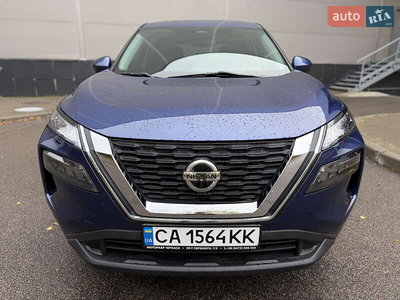 Внедорожник / Кроссовер Nissan Rogue 2021 в Киеве