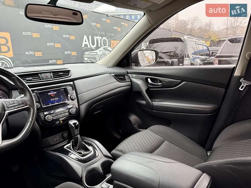 Позашляховик / Кросовер Nissan Rogue 2018 в Харкові