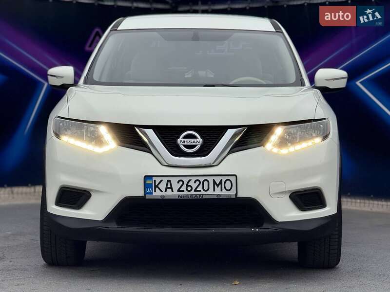 Внедорожник / Кроссовер Nissan Rogue 2015 в Запорожье