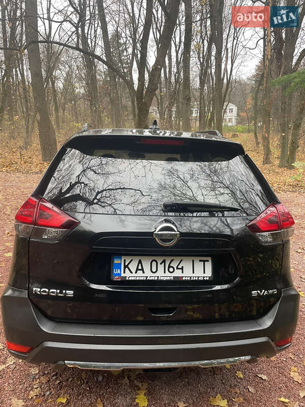 Позашляховик / Кросовер Nissan Rogue 2016 в Києві