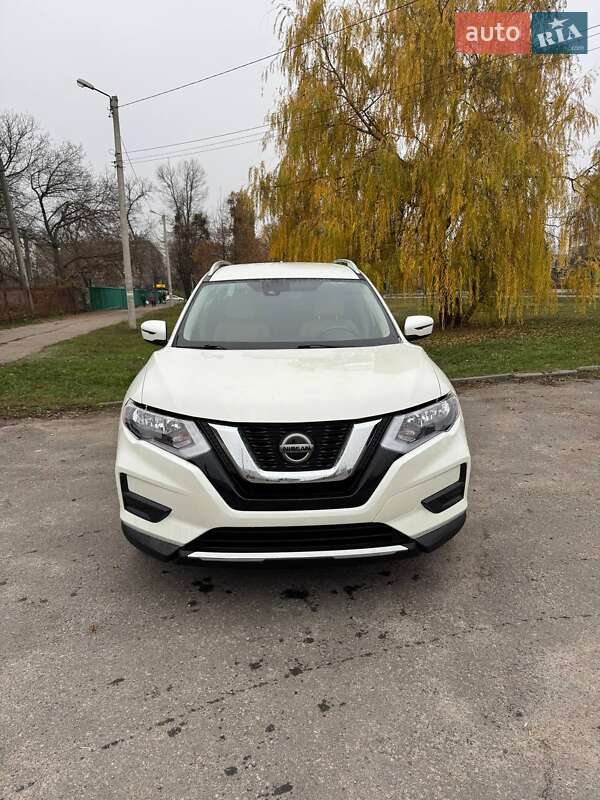 Внедорожник / Кроссовер Nissan Rogue 2019 в Харькове