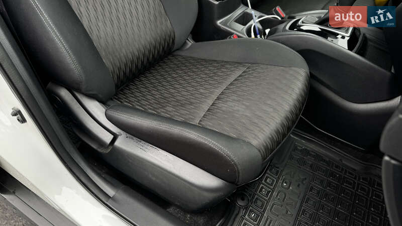 Внедорожник / Кроссовер Nissan Rogue 2017 в Черновцах фото 19 Внедорожник / Кроссовер Nissan Rogue 2017 в Черновцах