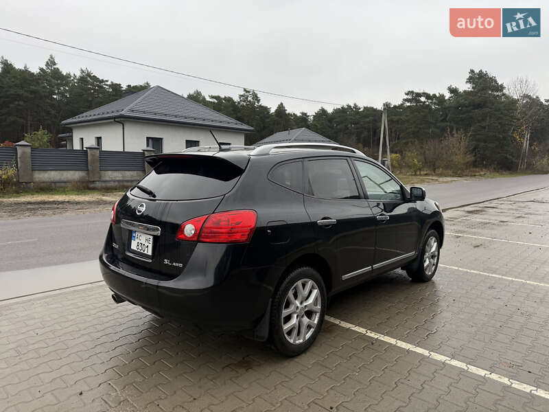 Внедорожник / Кроссовер Nissan Rogue 2012 в Луцке