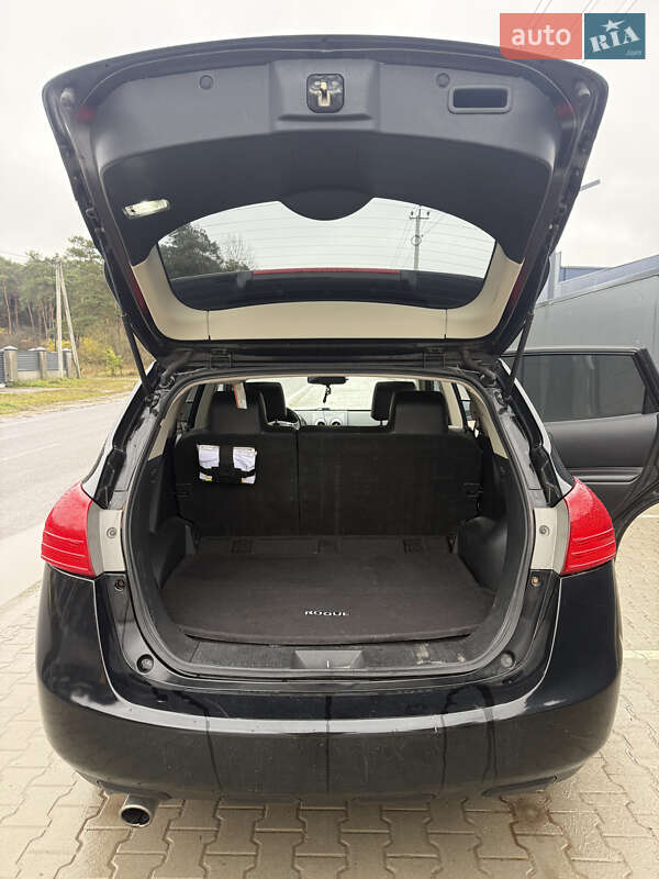 Внедорожник / Кроссовер Nissan Rogue 2012 в Луцке