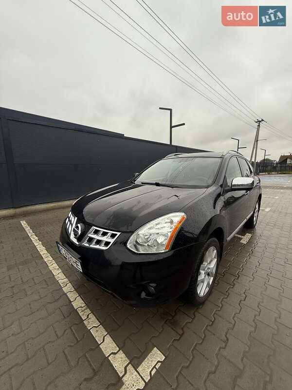 Внедорожник / Кроссовер Nissan Rogue 2012 в Луцке