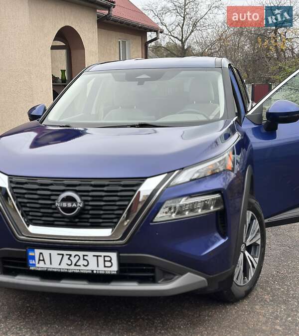 Внедорожник / Кроссовер Nissan Rogue 2022 в Киеве