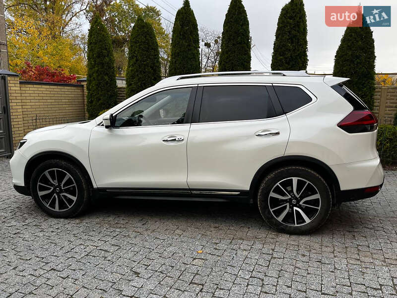 Внедорожник / Кроссовер Nissan Rogue 2018 в Киеве