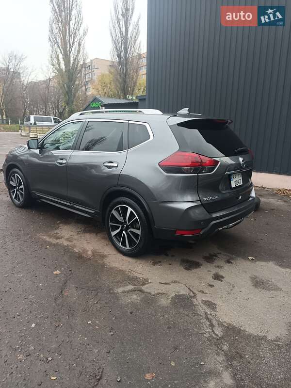 Внедорожник / Кроссовер Nissan Rogue 2018 в Киеве