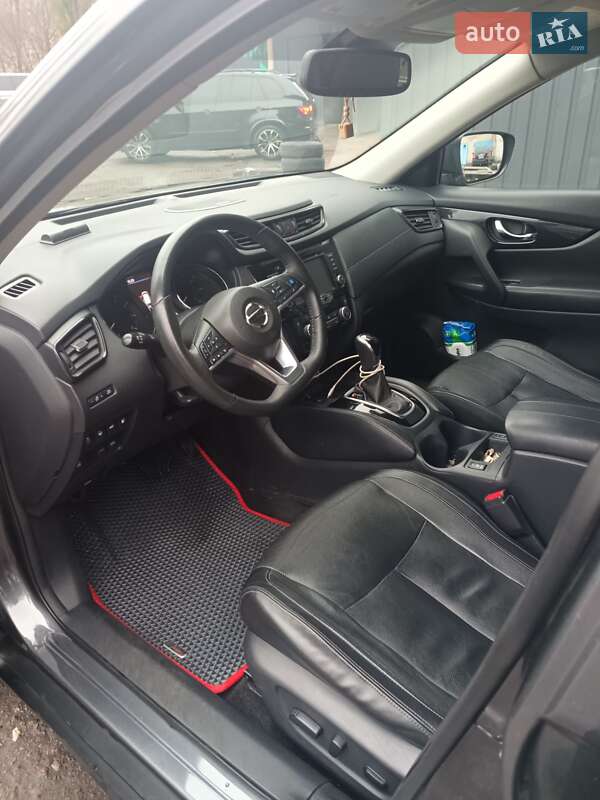 Внедорожник / Кроссовер Nissan Rogue 2018 в Киеве