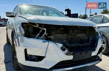 Позашляховик / Кросовер Nissan Rogue 2017 в Києві
