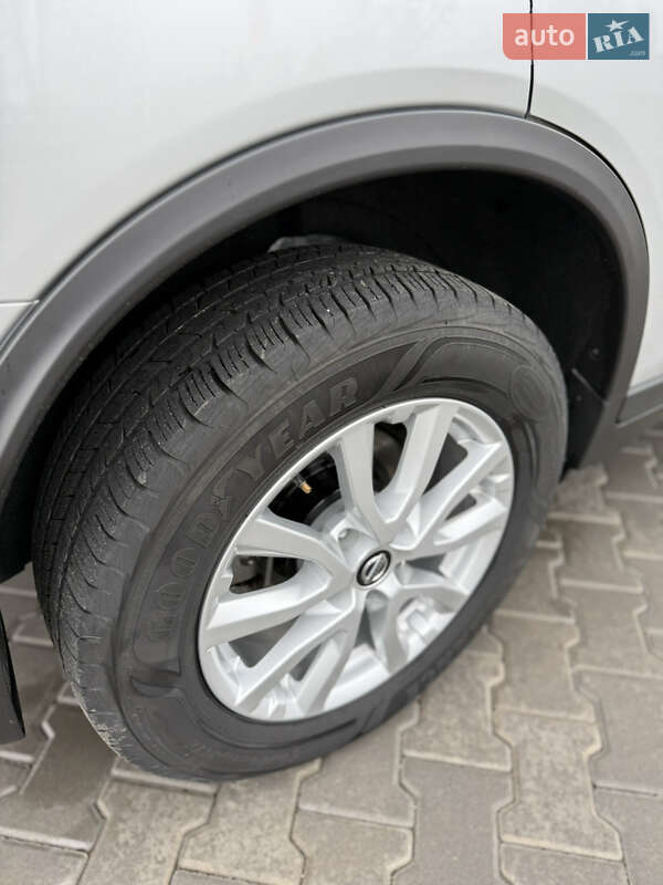 Внедорожник / Кроссовер Nissan Rogue 2018 в Тульчине