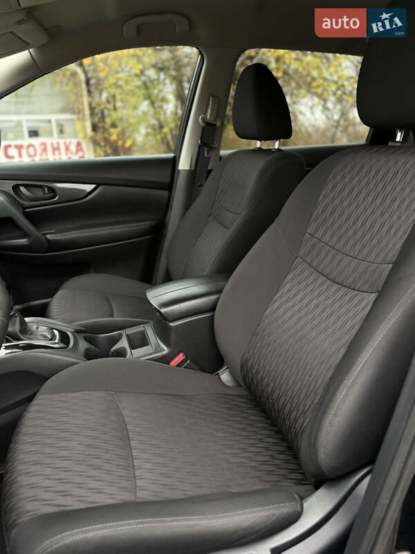 Внедорожник / Кроссовер Nissan Rogue 2020 в Запорожье