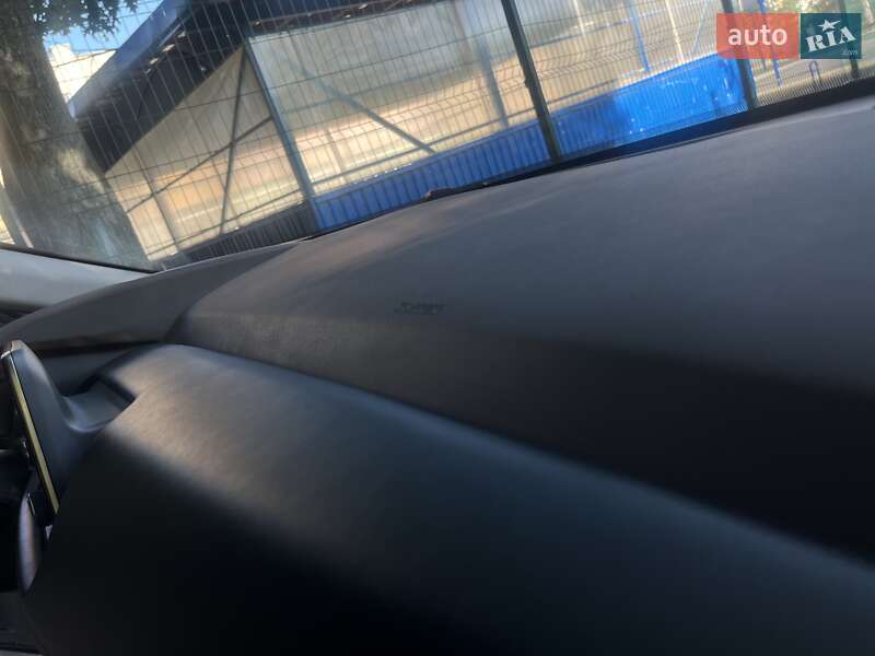 Внедорожник / Кроссовер Nissan Rogue 2021 в Львове