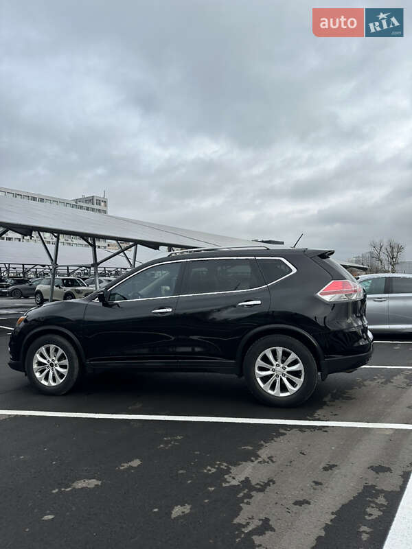 Внедорожник / Кроссовер Nissan Rogue 2014 в Киеве