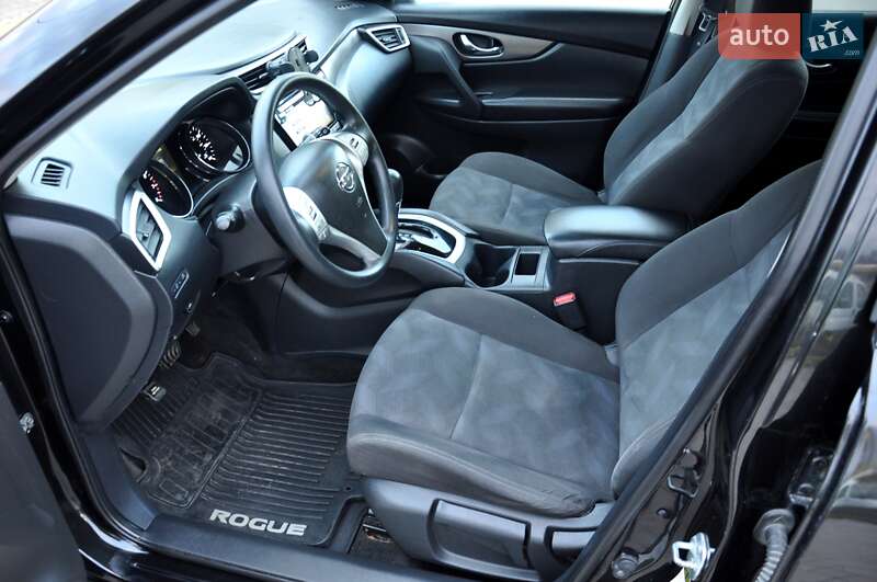 Позашляховик / Кросовер Nissan Rogue 2016 в Львові фото 18 Позашляховик / Кросовер Nissan Rogue 2016 в Львові