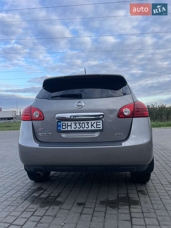 Позашляховик / Кросовер Nissan Rogue 2010 в Одесі