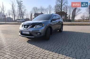 Внедорожник / Кроссовер Nissan Rogue 2016 в Ивано-Франковске